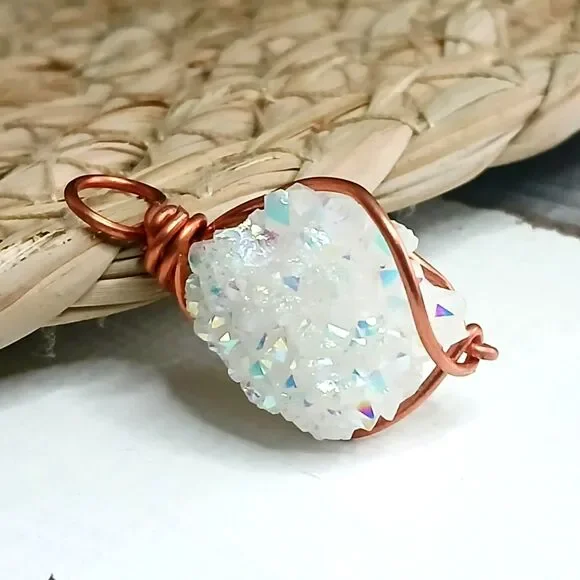 Aura Quartz Crystal Cluster Pendant, Copper Wire Pendant, Gemstone, 1" - Picture 4 of 4